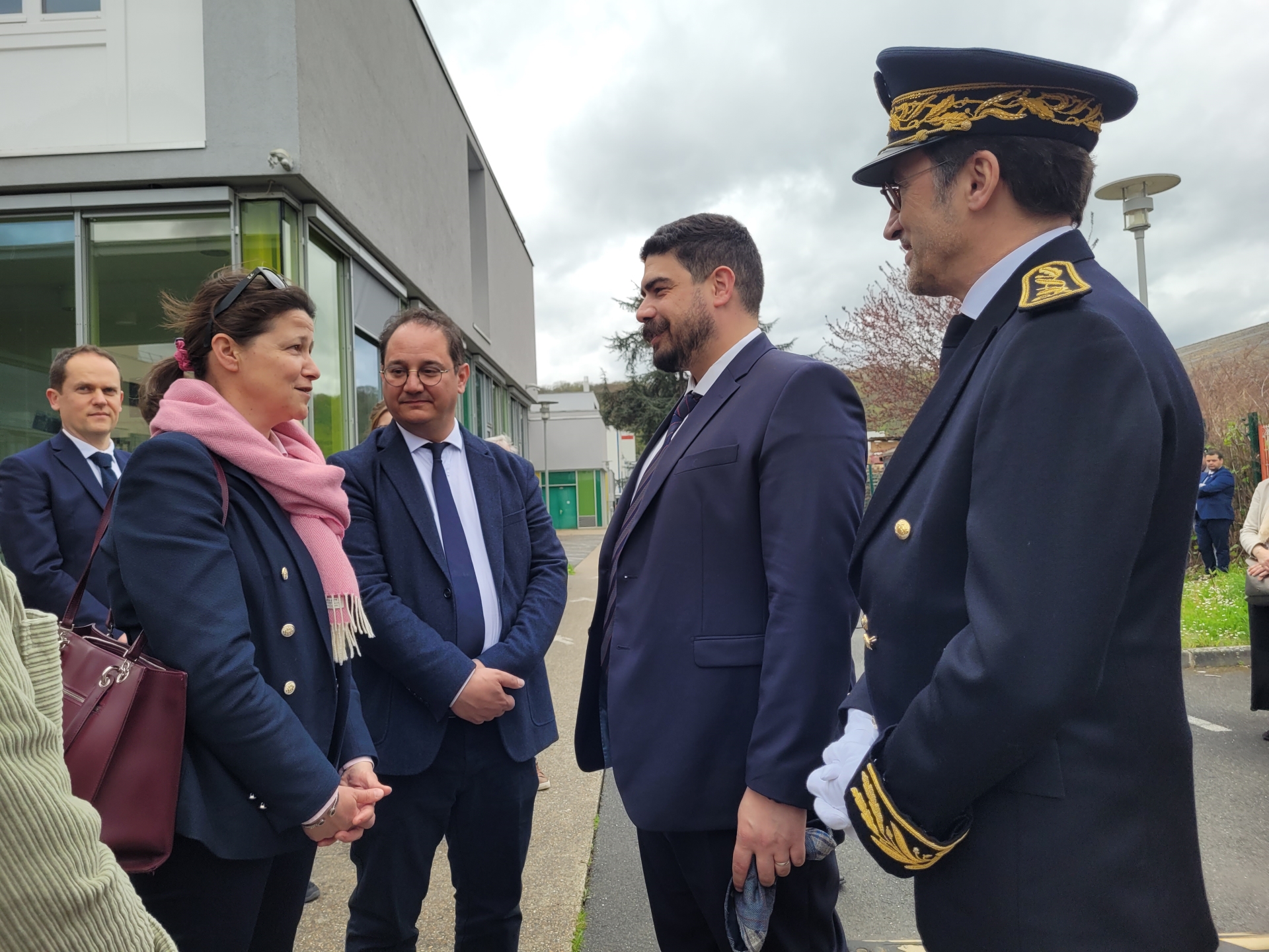 Le ministre du Logement en visite à Louviers